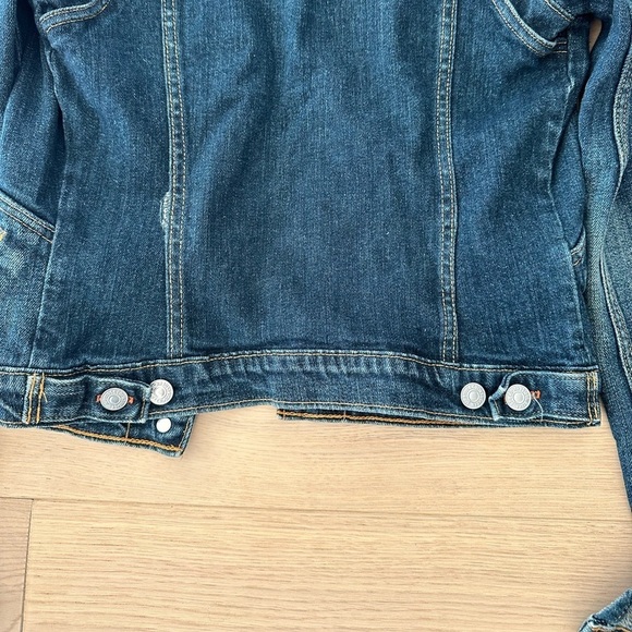 levis fitted dark denim jacket - Picture 4 of 7